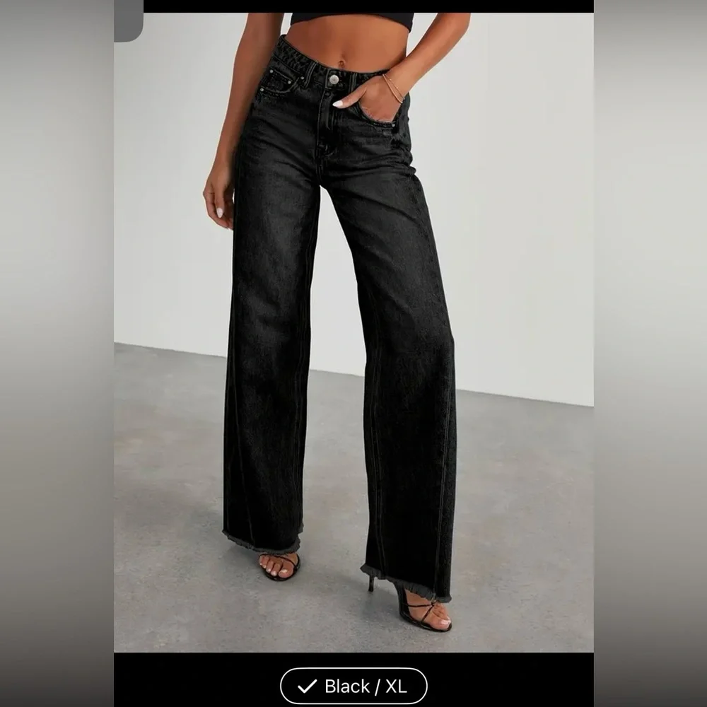 Women's Black Wide-Leg Jeans - Picture 1 of 4